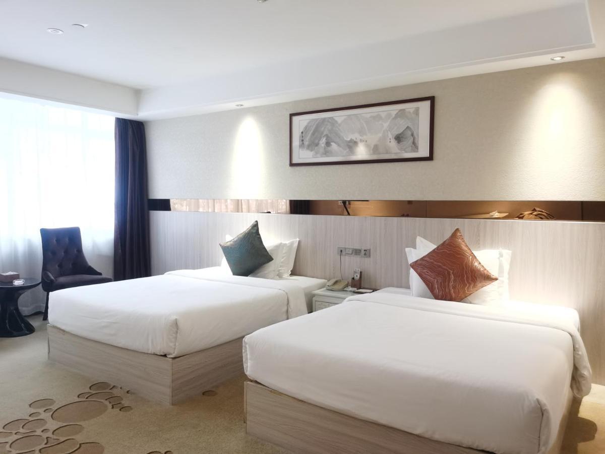 Paco Hotel Tianhe Coach Terminal Metro Satation Guangzhou-Free Shuttle Bus For Canton Fair Buitenkant foto