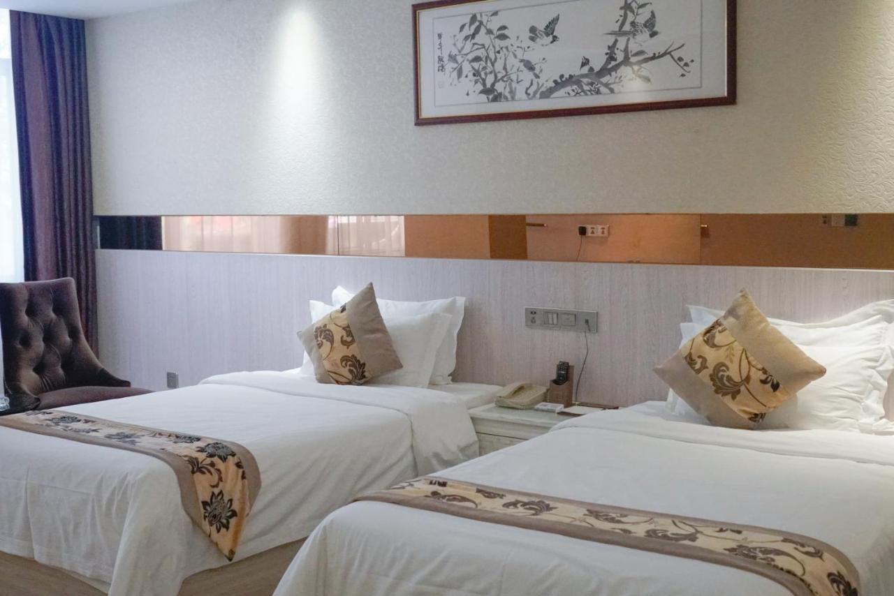 Paco Hotel Tianhe Coach Terminal Metro Satation Guangzhou-Free Shuttle Bus For Canton Fair Buitenkant foto