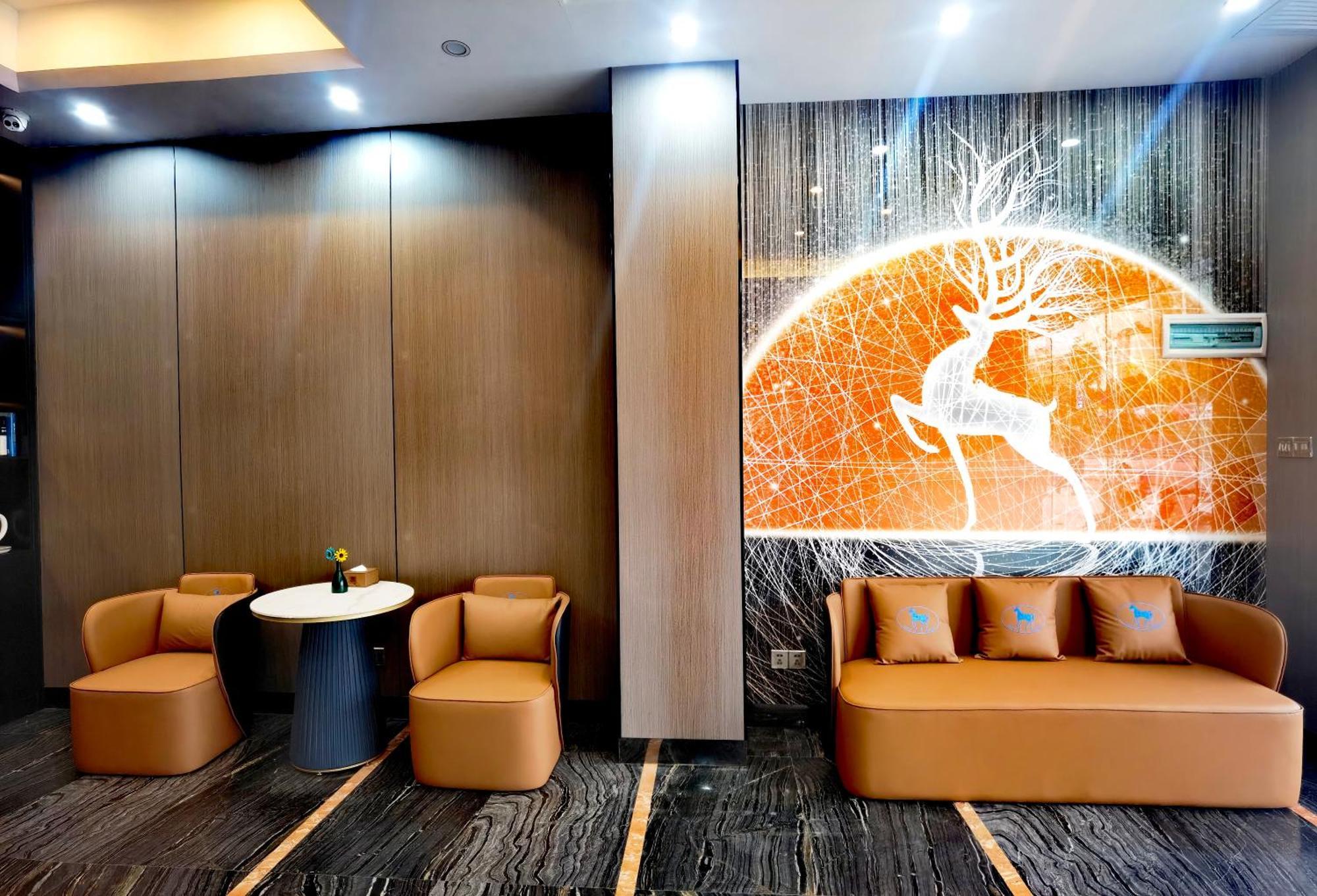 Paco Hotel Tianhe Coach Terminal Metro Satation Guangzhou-Free Shuttle Bus For Canton Fair Buitenkant foto