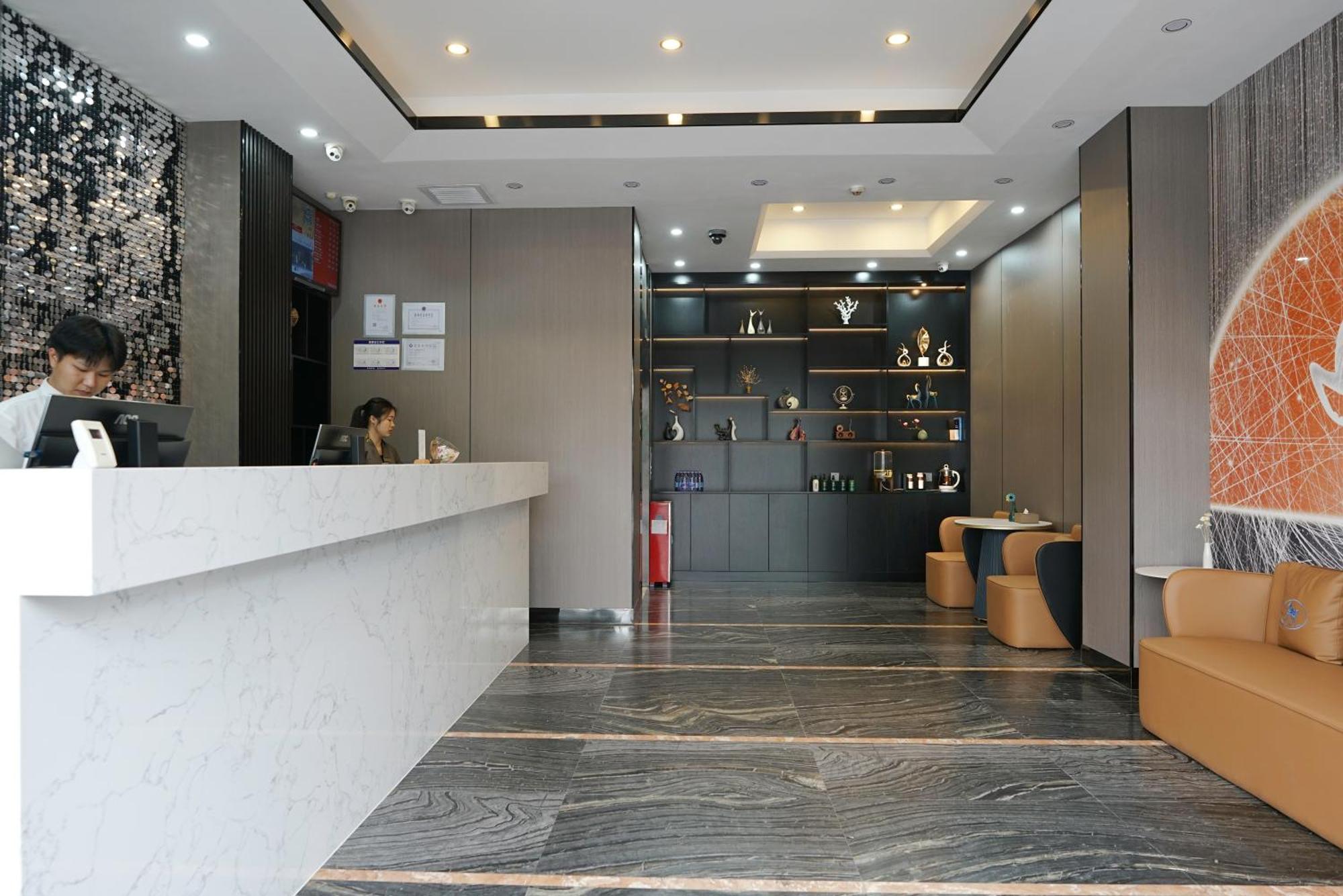 Paco Hotel Tianhe Coach Terminal Metro Satation Guangzhou-Free Shuttle Bus For Canton Fair Buitenkant foto